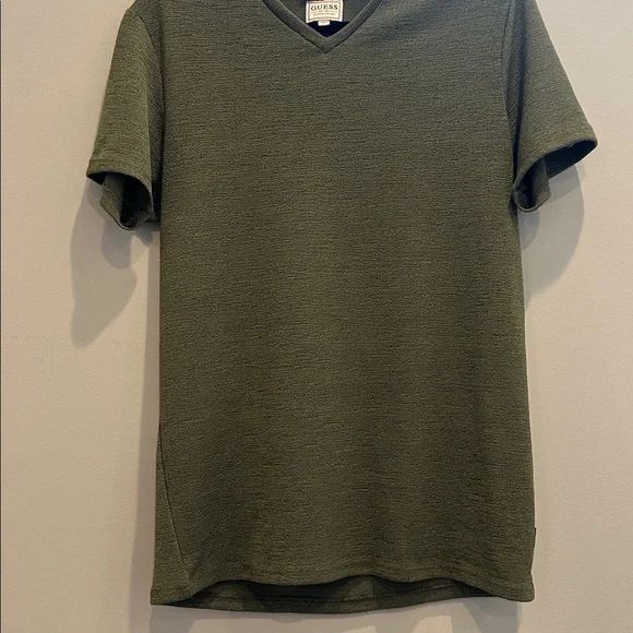 GUESS Olive Green Textured V-Neck Tee - Picture 4 of 5